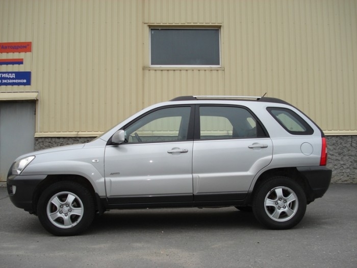 KIA SPORTAGE II - 4 WD, TD, АКПП