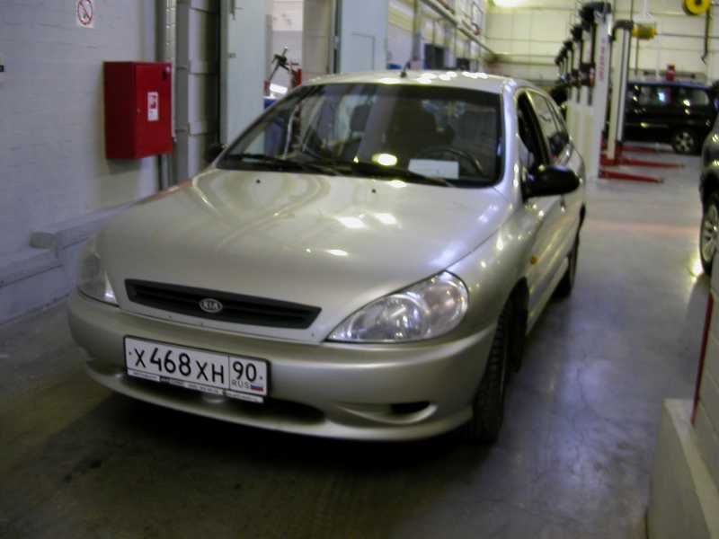 Kia Rio RS 2001 (DC2433) 1.5 АКПП серебристый (1 of 3)