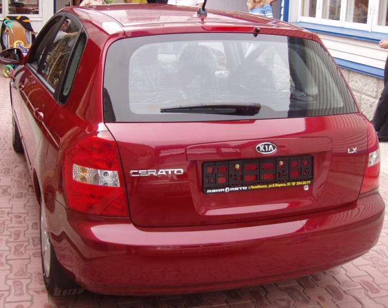 KIA CERATO  1