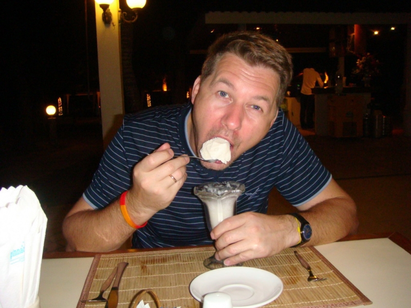 без красных глаз