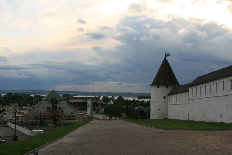 перед кремлём