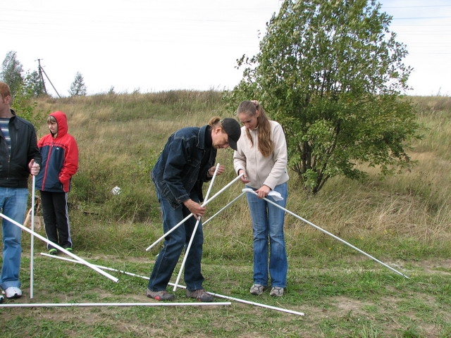 их ещё и соединять надо!!!