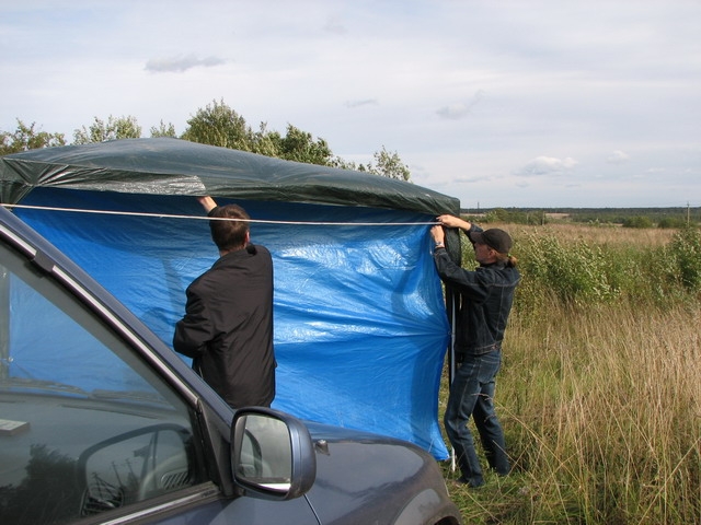повесили стенку. и закрепили на крыше sportage Ольки