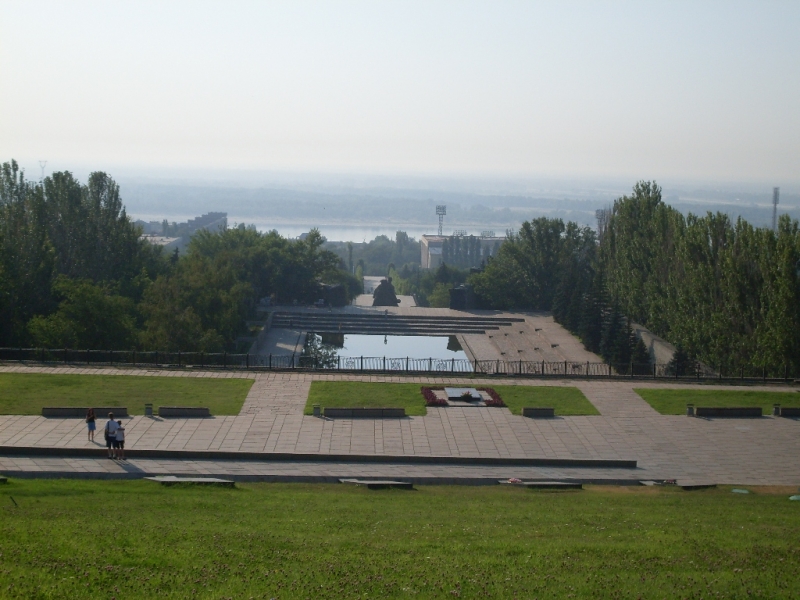 Вид с Мамаева Кургана на Волгоград