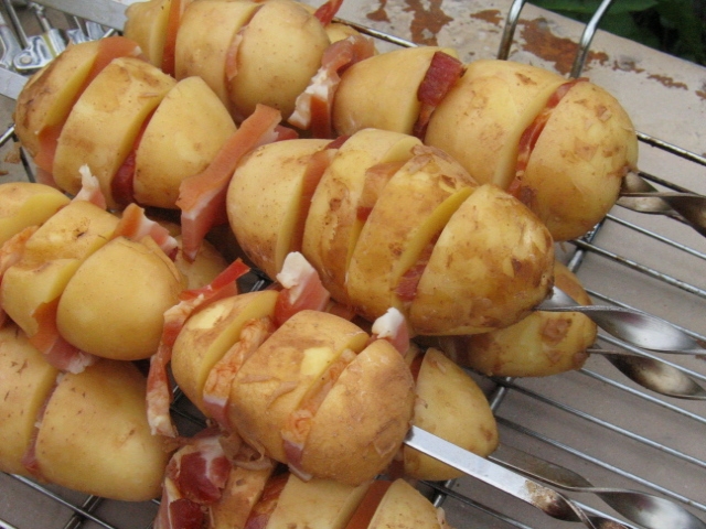 картофель-бекон-картофель-бекон-картофель