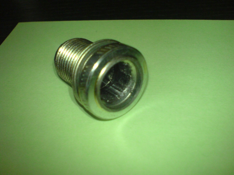 Свеча Champion - юбка