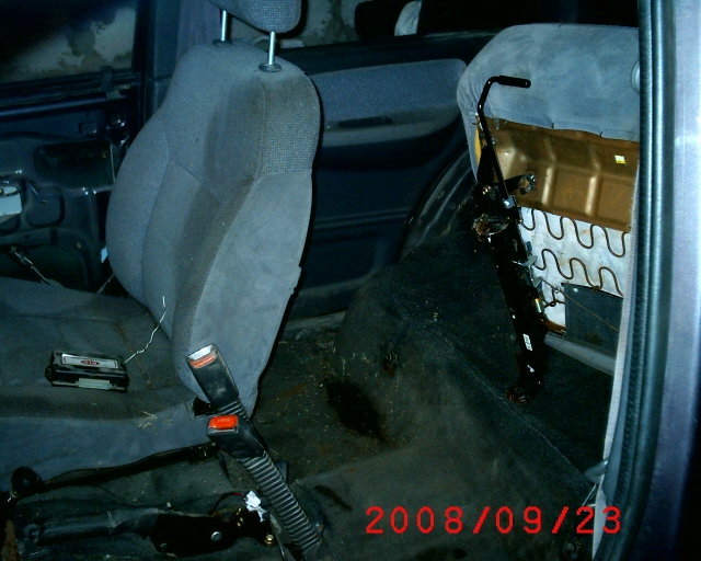 салон пришлось разбирать