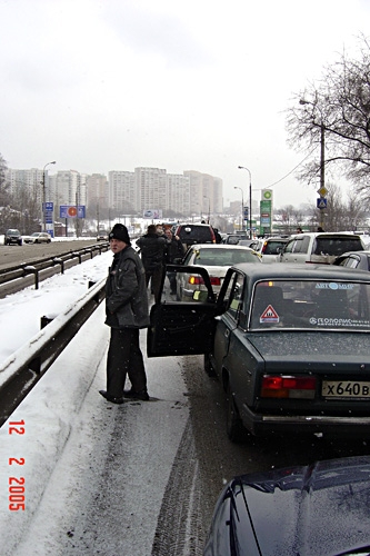 Пробка у Мичуринского (ГАЙцы устроили)