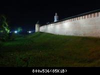 Подсвеченная стена Новгородского Кремля