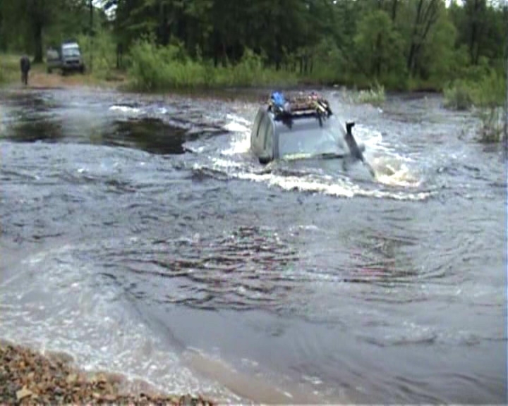 Осторожно рыбку не задавите