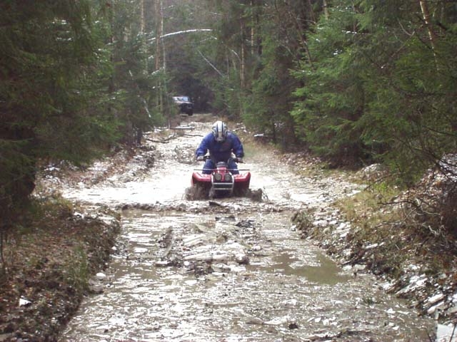 Так разведывают трассу до покатушек... 2