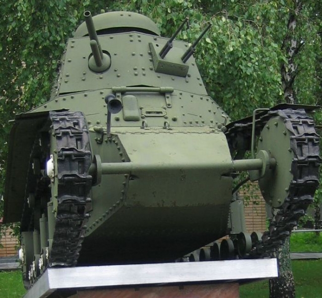 первый советский танк