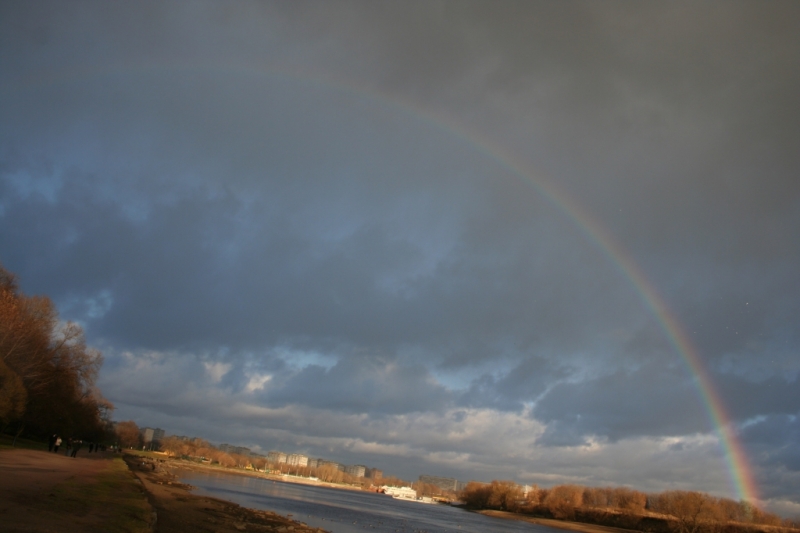 Радуга в Коломенском в декабре 2006