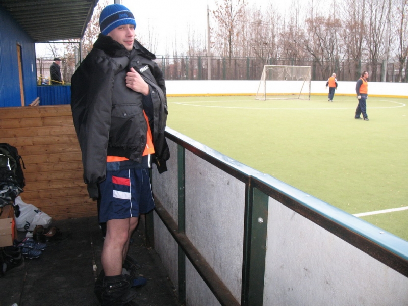 замерз, аж штаны спали