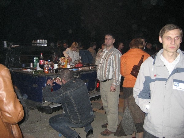 клеим наклеи