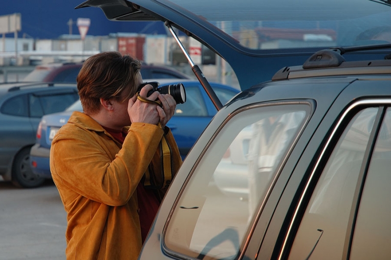 А хотите я вас из фоторужья щелкну?